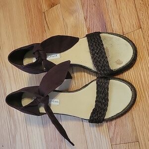 Tommy Hilfiger vintage Brown bow-tie espadrille wedge size 6.5 NWOT